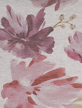 Cortina tamizadora con flores acuareladas