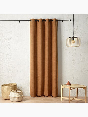 Cortina térmica y de oscurecimiento con forro polar y ojales