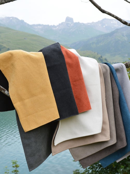 Cortina termoacústica y semiocultante KONFOR - Kiabi