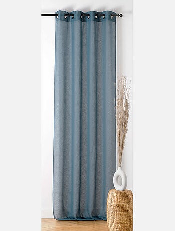 Cortina translúcida con relieve