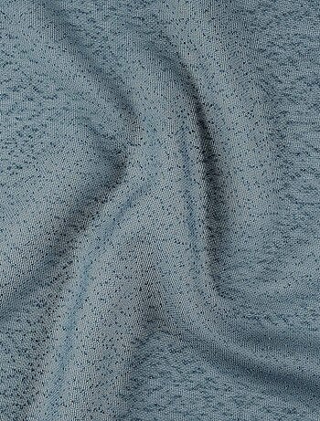 Cortina translúcida con relieve