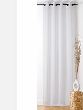 Cortina translúcida con relieve