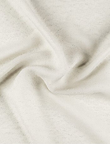 Cortina translúcida con relieve