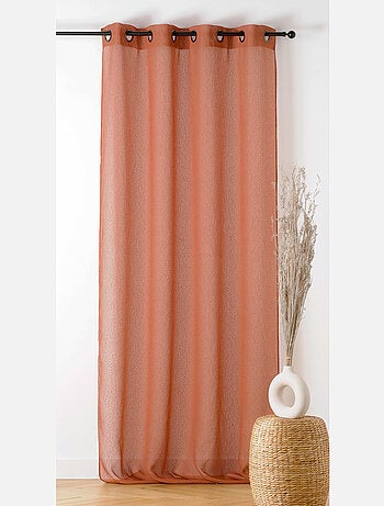 Cortina translúcida con relieve