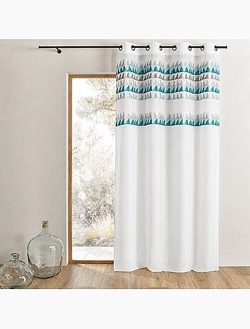 Cortina vaporosa con franja estampada de triángulos