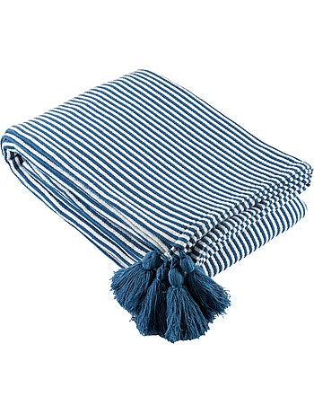 Cuadros a rayas con borlas