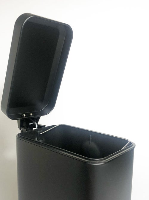 Cubo de basura con pedal para el baño 5 litros - Kiabi