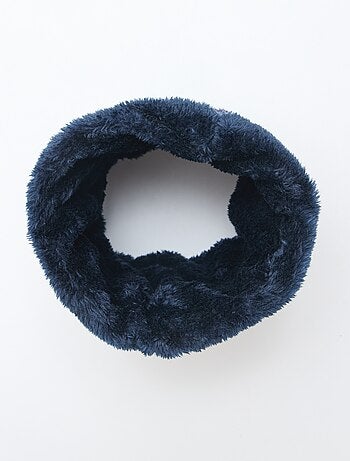 Cuello con borde borreguito