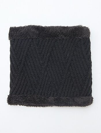 Cuello con borde borreguito