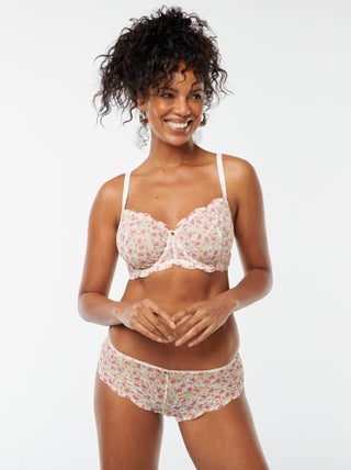 Culotte de encaje de flores con calados