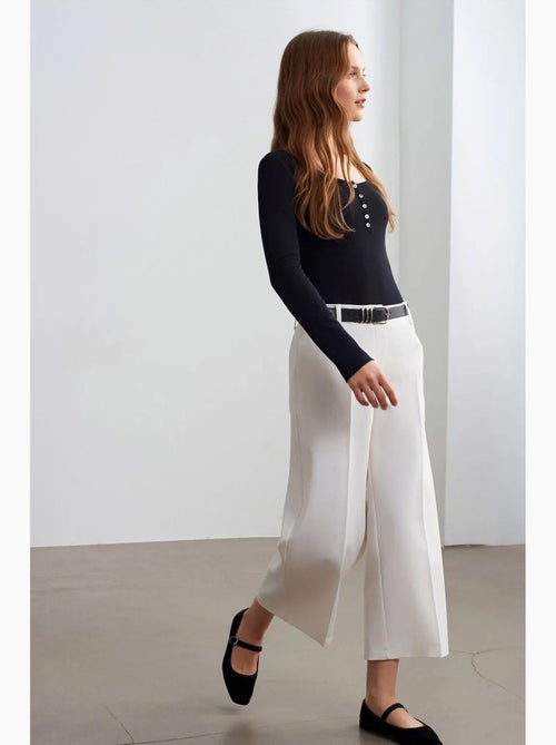Culottes de crepé de tiro alto con cinturón dilvin - Kiabi Culottes de crepé de tiro alto con cinturón dilvin - Kiabi