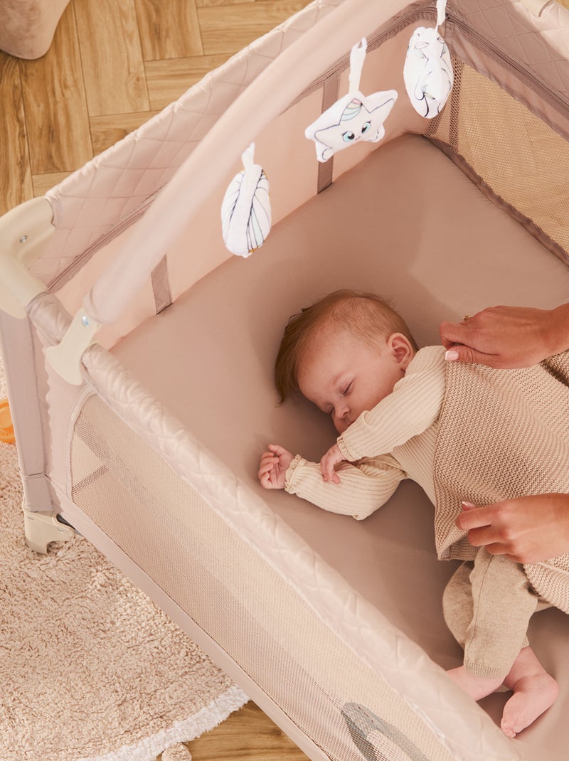 Cuna de viaje 3 en 1 LIONELO Flower - Parque infantil - 0-36 meses - Plegado rápido - Ruedas Beige - Kiabi