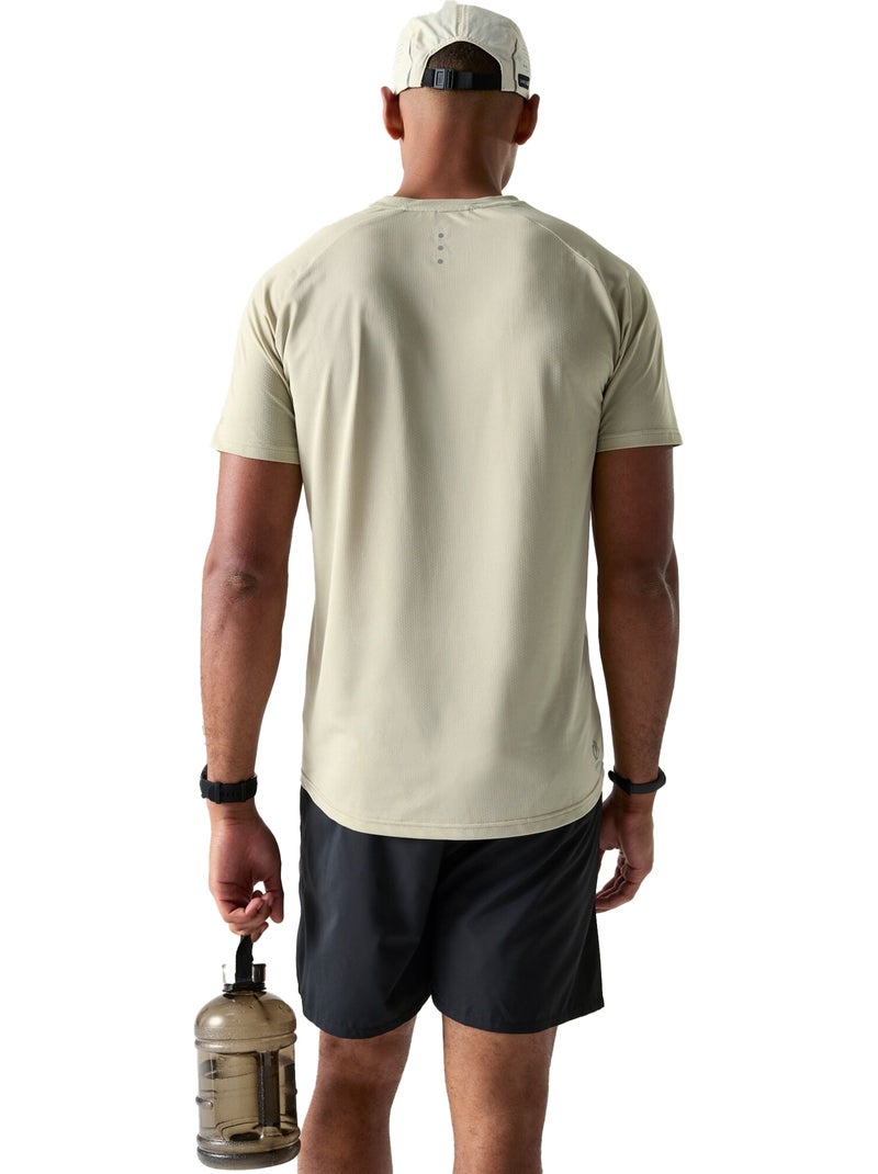 Dare 2B - Camiseta Tech II Diseño Picos de las Montañas para Hombre Blanco nacarado - Kiabi