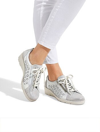 Zapatillas anchas de piel con cordones - Afibel