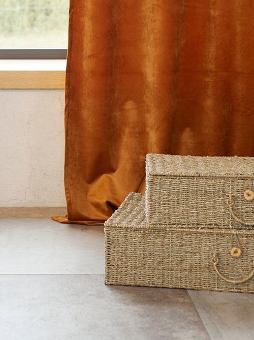 Descubre este conjunto de 2 maletas de mimbre - Kiabi