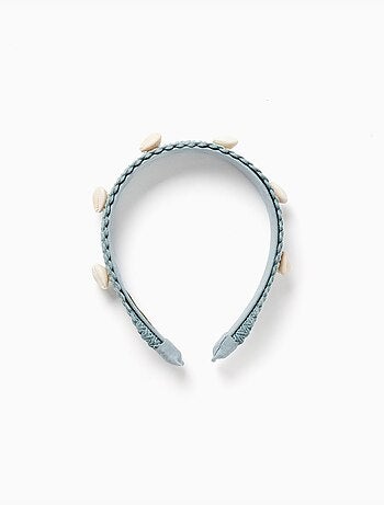 Diadema con aplicación de conchas cauri