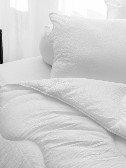 Edredón de invierno con microplumas aspecto gofrado 450gr - Kiabi