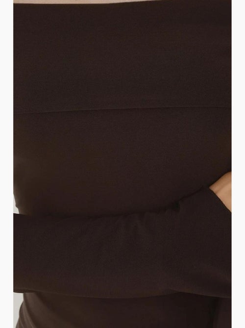 Elegante top ajustado de manga larga con cuello barco hiccup - Kiabi