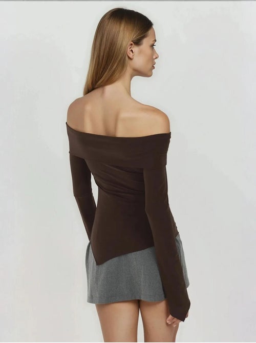 Elegante top ajustado de manga larga con cuello barco - Kiabi