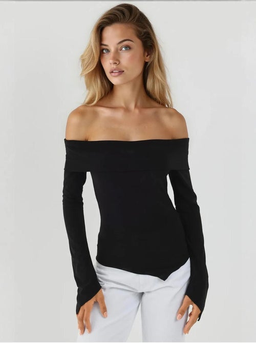 Elegante top ajustado de manga larga con cuello barco - Kiabi Elegante top ajustado de manga larga con cuello barco - Kiabi
