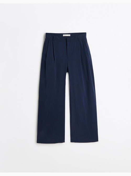 Elegantes pantalones plisados, mo fashion - Kiabi Elegantes pantalones plisados, mo fashion - Kiabi