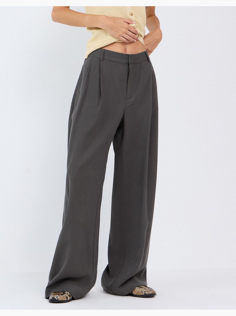 Elegantes pantalones plisados, mo fashion Gris - Kiabi