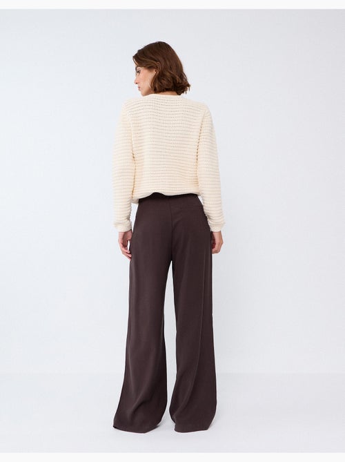 Elegantes pantalones plisados, mo fashion - Kiabi Elegantes pantalones plisados, mo fashion - Kiabi