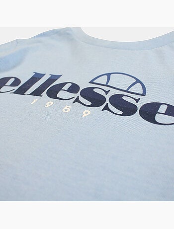 Ellesse - Conjunto de 3 piezas: camiseta, pantalón corto y calcetines