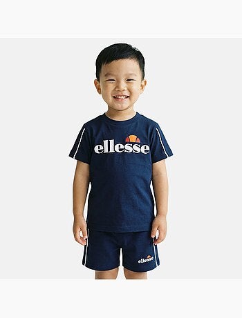 Ellesse - Conjunto niño práctico y moderno compuesto por dos camisetas y un pantalón corto