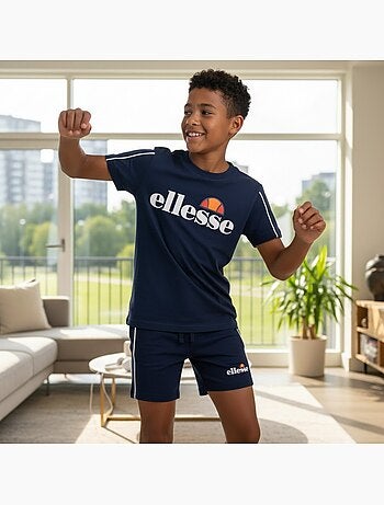 Ellesse - Conjunto niño práctico y moderno compuesto por dos camisetas y un pantalón corto