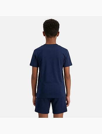 Ellesse - Conjunto niño práctico y moderno compuesto por dos camisetas y un pantalón corto