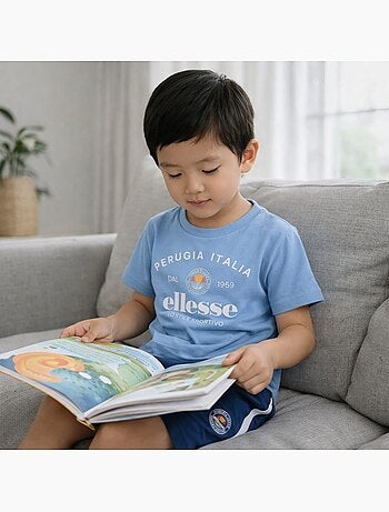 Ellesse - Conjunto niño práctico y moderno compuesto por dos camisetas y un pantalón corto