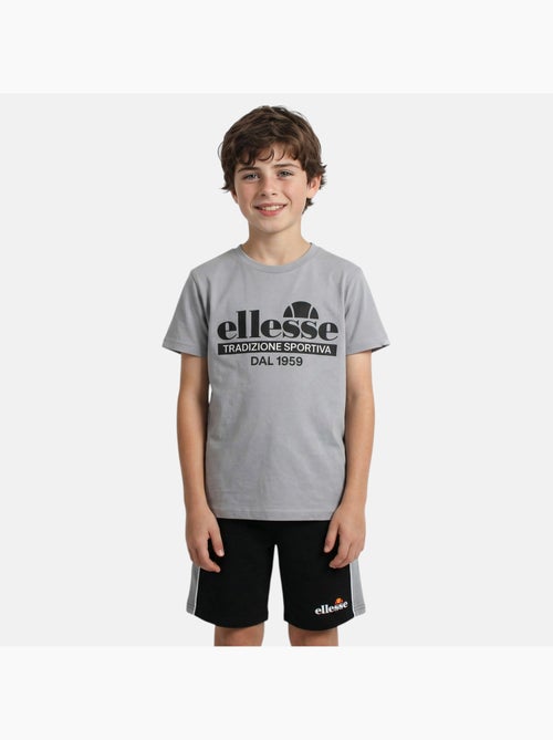 Ellesse - Conjunto niño práctico y moderno compuesto por dos camisetas y un pantalón corto - Kiabi