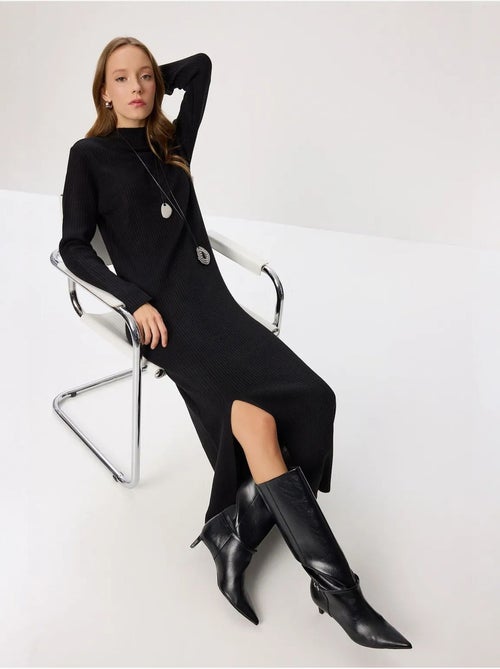 Estambul vestido ajustado de punto texturizado con medio cuello alto istanbul - Kiabi Estambul vestido ajustado de punto texturizado con medio cuello alto istanbul - Kiabi