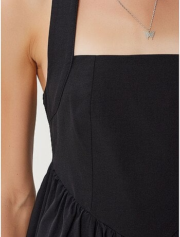 Estambul vestido midi ajustado con cuello cuadrado istanbul