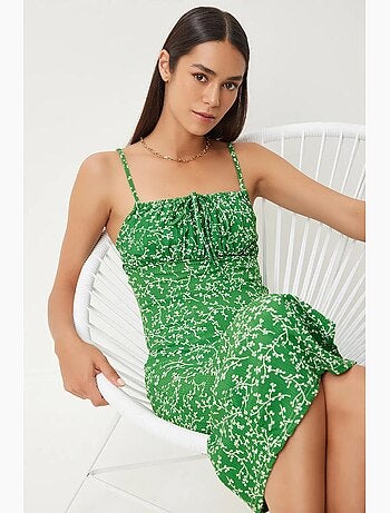 Estambul vestido midi ajustado con estampado floral y abertura istanbul