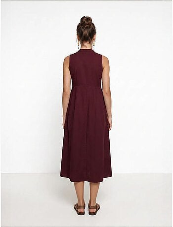 Estambul vestido midi sin mangas con cuello mandarín y corte a istanbul