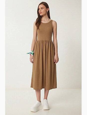Estambul vestido midi sin mangas con detalle elástico istanbul