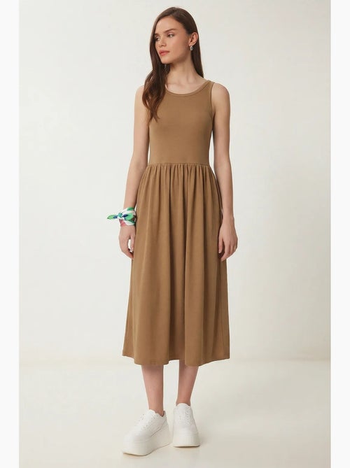 Estambul vestido midi sin mangas con detalle elástico istanbul - Kiabi Estambul vestido midi sin mangas con detalle elástico istanbul - Kiabi