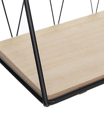 Estante metálico de pared con alambre