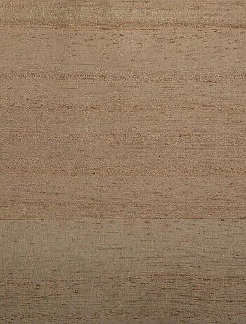 Estante metálico de pared con alambre