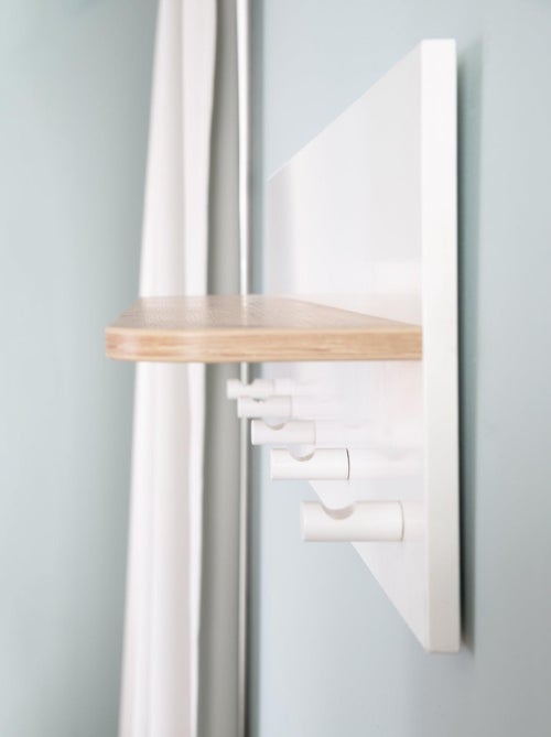 Estantería mural en madera con 5 perchas para habitación infantil 'Roba ava' - Kiabi