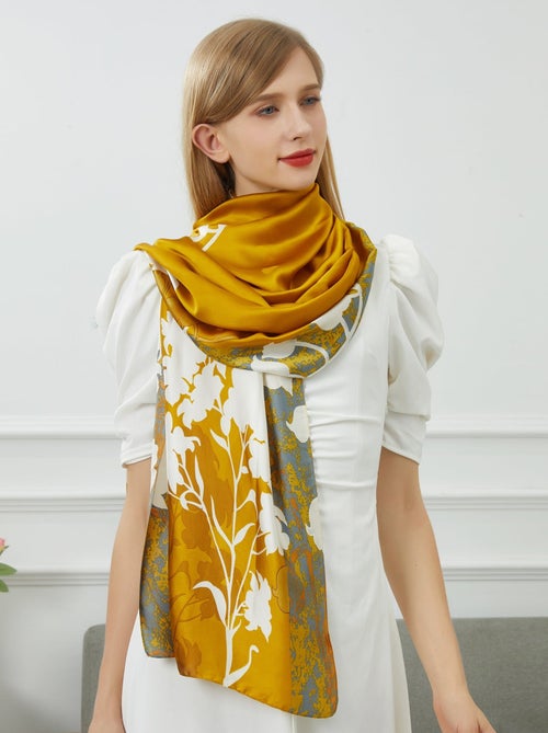 Estola de seda Fiore d'Oro - Kiabi Estola de seda Fiore d'Oro - Kiabi