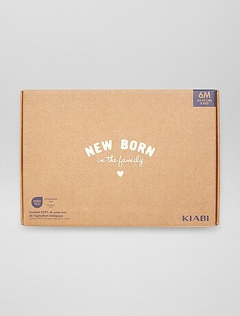 Estuche recién nacido unisex 'New born in the family' - 6 piezas
