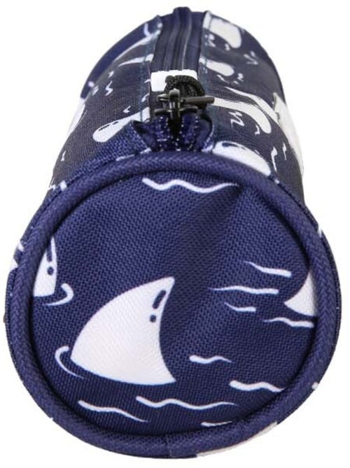 Estuche redondo niño POL FOX Shark azul marino motivo tiburón - Kiabi Estuche redondo niño POL FOX Shark azul marino motivo tiburón - Kiabi