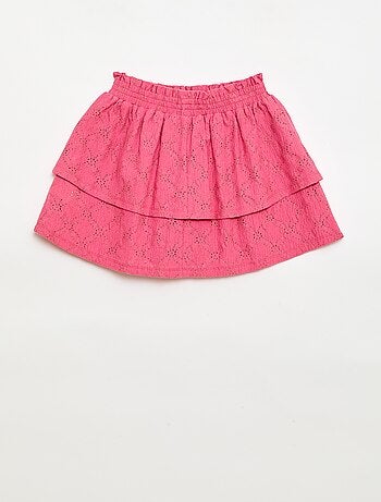 Falda con bordado inglés y volantes