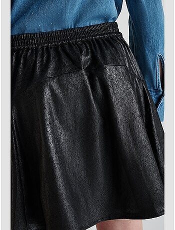 Falda con vuelo, patinadora MILAGI