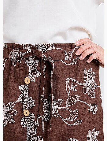 Falda corta con estampado floral serigrafiado. - Afibel