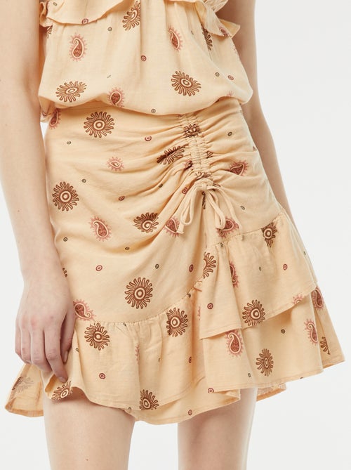 Falda corta con volantes en el bajo a capas - Kiabi