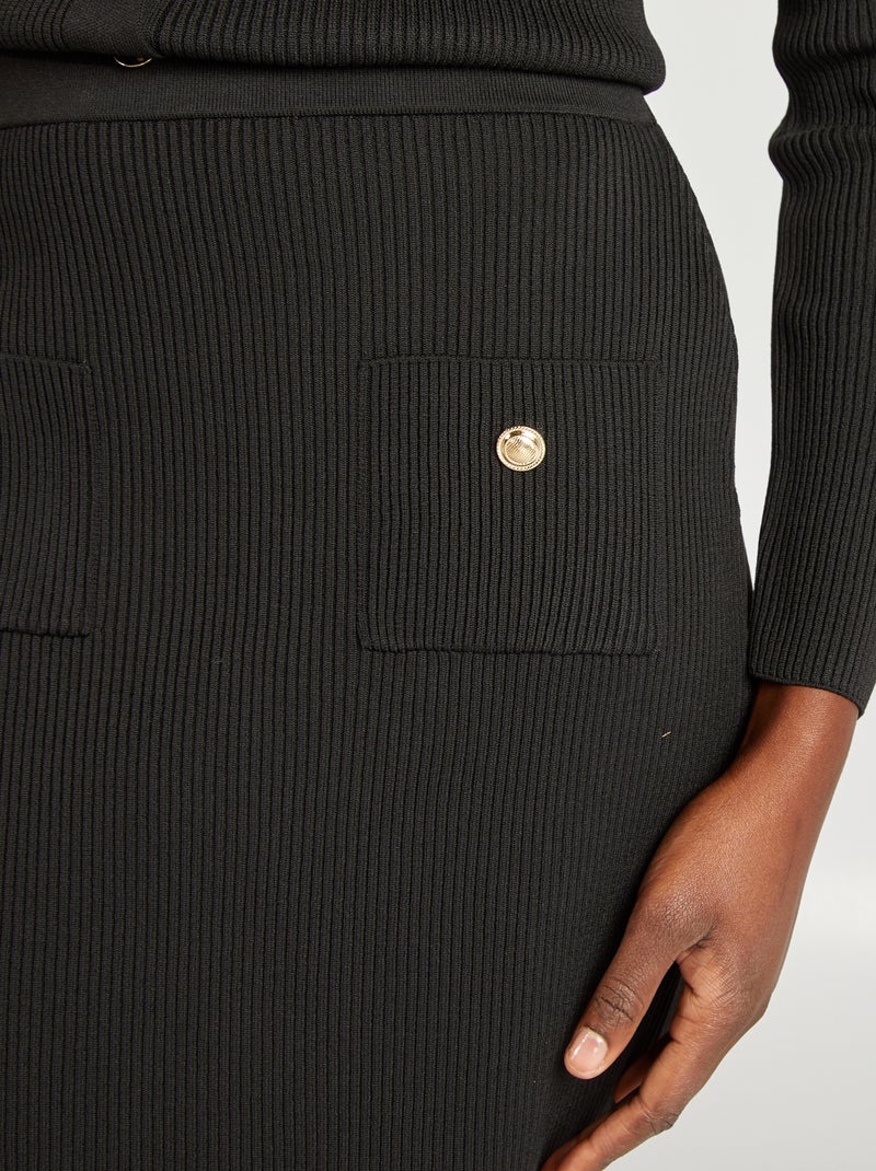 Falda corta de canalé negro - Kiabi